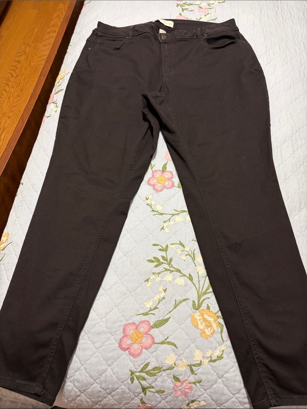EST. 1946 Denim Black Womens Jeans Hi Rise PreOwned Size 20W
Coton/Poly/Spandex